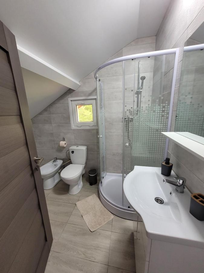 Casa Patryk Hotell Orşova Eksteriør bilde