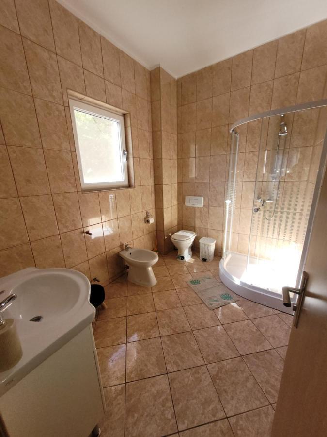 Casa Patryk Hotell Orşova Eksteriør bilde